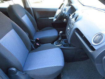 Ford Fusion - 8