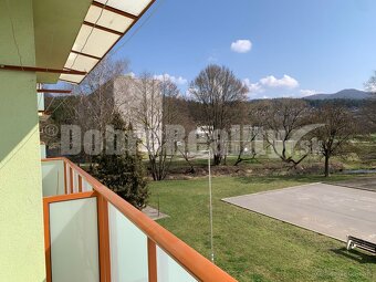 Predaj - Slnečný 4 izbový byt na skvelom mieste v Zakvášove  - 8