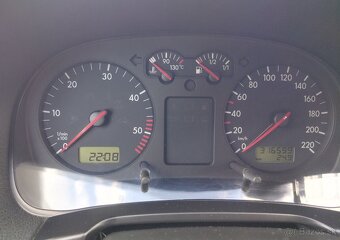 Predám VW Golf 4 1.9 TDI, Highline - 8