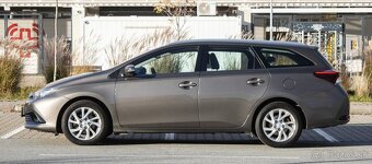 Toyota Auris Touring Sports 1.6 Valvematic, 97kW (2017) - 8