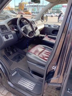 Predám Volskwagen Multivan T5 Concert Sport Highline - 8