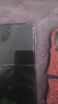 Samsung Galaxy Z FLip 4 fialovy - 8