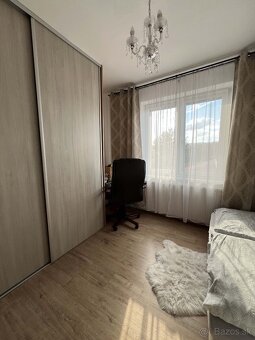 Priestranný, rekonštruovaný dom s pozemkom o rozlohe 1074m2 - 8