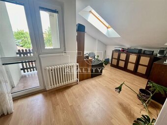 Na predaj veľký rodinný dom s tromi kúpeľňami pri Malom... - 8