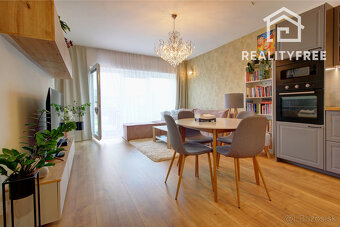 3i mezanín so záhradou a parkovaním, Bratislava - Čuňovo - 8
