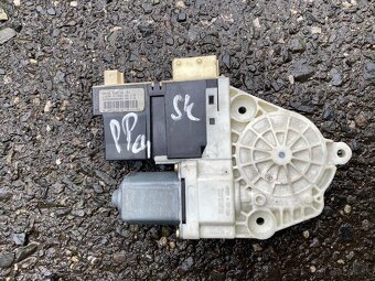 rozpredam citroen C4 1,6 hdi 66kw - 8
