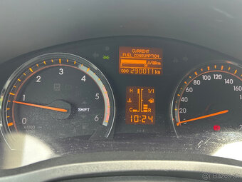 Toyota Avensis Combi 2.0 D-4D - 8