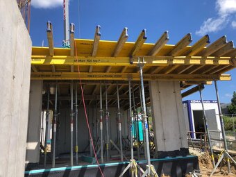 Železné stojky, Salovacie vencov - Svorky , šuptyce  s matky - 8