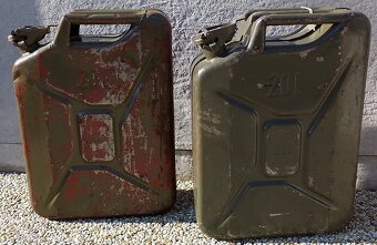 Plechové kanistre (bandasky) - 8