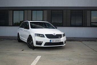Škoda Octavia Combi 2.0 TDI DPF RS DSG - 8