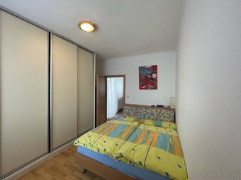 REZERVOVANÉ: NA PREDAJ 3 IZBOVÝ BYT NA JESENSKÉHO ULICI - 8