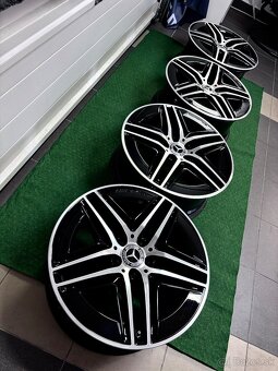 Mercedes V-Class AMG R19 original - 8