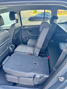 Volkswagen Touran 2.0 TDI SCR 150k Comfortline DSG - 8