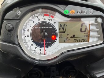 Suzuki V-strom 650 rv.2015 STK 8/29 - 8