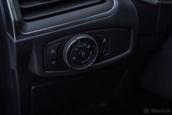 FORD S-MAX 2.5 FHEV Titanium CVT - 8