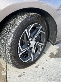 Hyundai i30 automat 85kw 2022 - 8