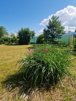 NA PREDAJ – Rodinný dom s veľkým pozemkom a dvomi bytovými j - 8