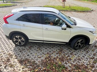 Mitsubishi Eclipse Cross - 8