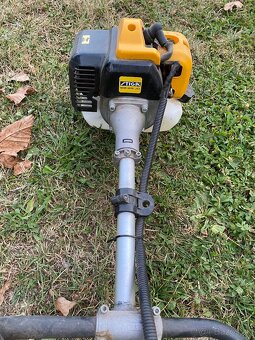 Krovinorezy Grizzly a Stiga - 8