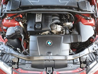 BMW e93 Cabrio 320i Hardtop - 8