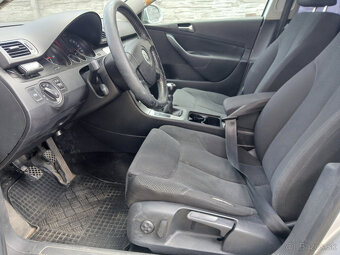 Volkswagen Passat kombi B6 2,0 Tdi - 8