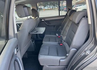 Volkswagen Touran 1.6 TDI Comfortline DSG 7.miestne - 8
