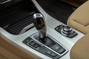 BMW X3 xDrive20d Advantage A/T - 8