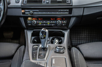 BMW Rad 5 Touring 530dxDrive - 8