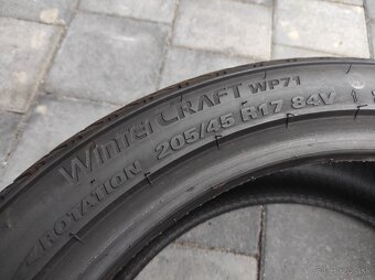 Zimné pneumatiky 205/45R17 Kumho - 8