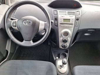 Toyota Yaris 1,4D-4D AUTOMAT - 8