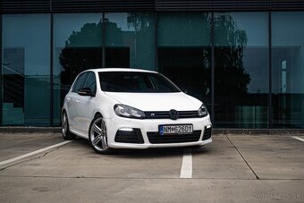 Volkswagen Golf 2.0 TFSI 270k R 4-Motion DSG - 8