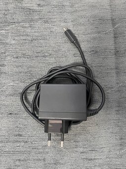 Nintendo Switch V2 - 8