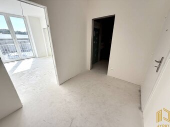 1 -IZB. BYT s BALKÓNOM (35m2), PARKING, SENICA, SADOVÁ UL. - 8
