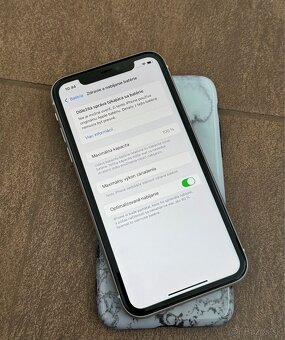 IPhone 11 128GB White - 8