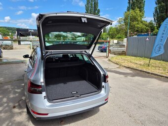 Predám Škoda Superb Combi 2.0 TDI SCR Style 4x4 DSG - 8