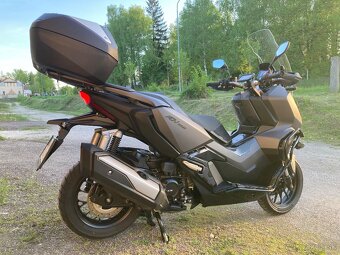 Honda ADV 350 - 8