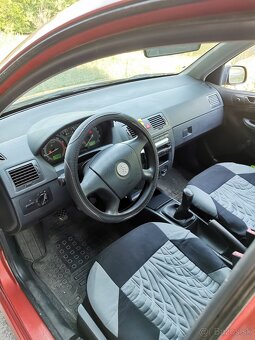 Škoda Fabia - 8
