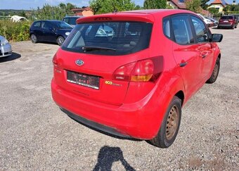 Kia Venga 1,4 i COOL benzín manuál 66 kw - 8