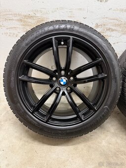 Zimná sada 5x112 R18 , 245/45/18 BMW 5 - G30 G31 Style 662M - 8
