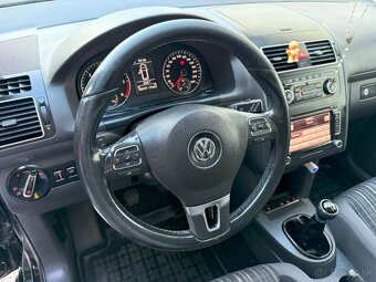 Volkswagen Touran 2.0 TDI Cross, Mesačne: 225€ - 8