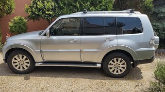 MITSUBISHI PAJERO IV 3,2DI-D 4x4 - 8