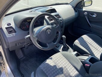 RENAULT MEGANE 1.4i 16V - 8