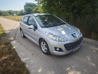 Peugeot 207 - 8
