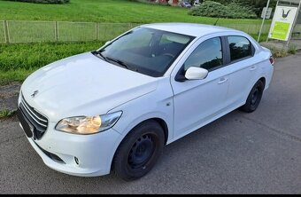 Peugeot 301 - 8