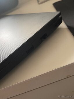 Lenovo V15 4G Notebook - 8
