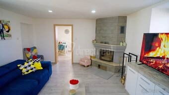 Krásny rodinný dom na Liptove so slnečným pozemkom a potokom - 8