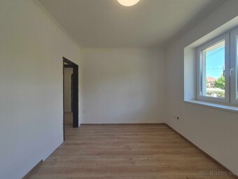 Predaj 4 izbový dom BUNGALOV v obci Dvory nad Žitavou - 8