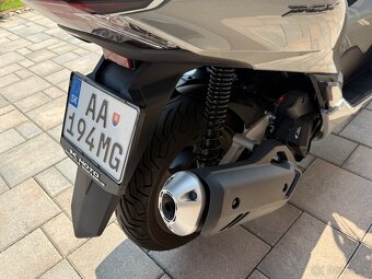 HONDA PCX 125 r.v. 07/2024, 766km, v záruke - 8