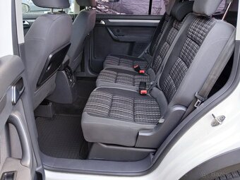 Volkswagen touran 2.0 tdi cross 7 - miestne - 8