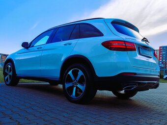 MERCEDES-BENZ GLC 250 D 4MATIC -EXCLUSIVE-SLOVENSKE-NADHERNE - 8
